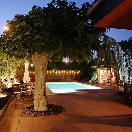 El Cedre Blau Vivienda Con Piscina En * Granollers