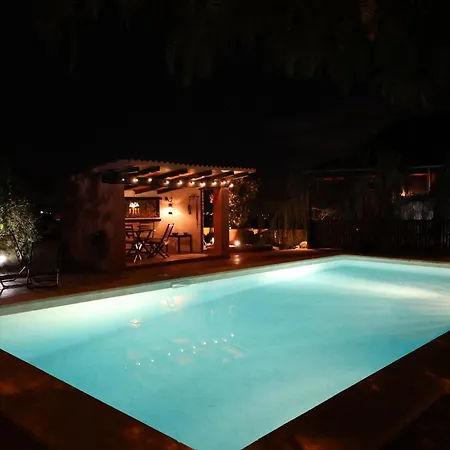 El Cedre Blau Vivienda Con Piscina En *