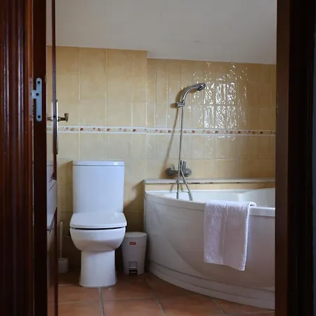 El Cedre Blau Vivienda Con Piscina En * Granollers